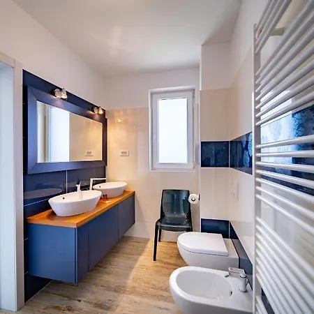 Olivabeachhouse - Direct Waterfront & Mooring Privat bolig