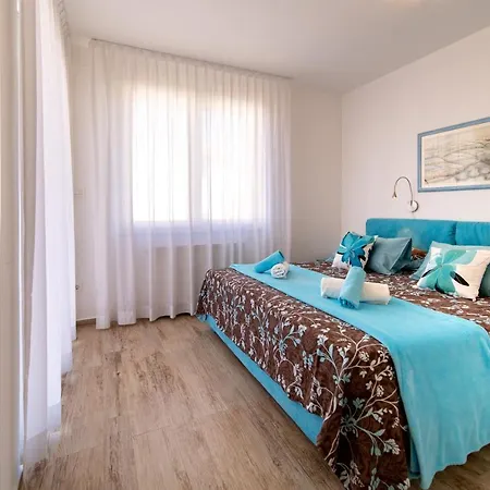 Olivabeachhouse - Direct Waterfront & Mooring *