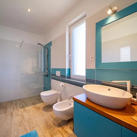 Privat bolig Olivabeachhouse - Direct Waterfront & Mooring Barbat na Rabu