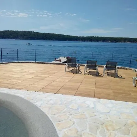 Ubytování v soukromí Olivabeachhouse - Direct Waterfront & Mooring *
