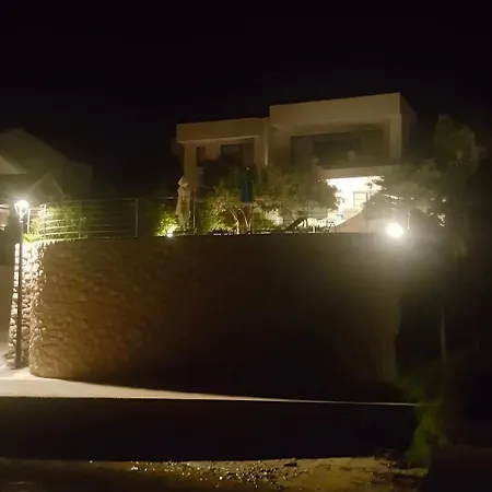 Habitación en casa particular Olivabeachhouse - Direct Waterfront & Mooring Barbat na Rabu