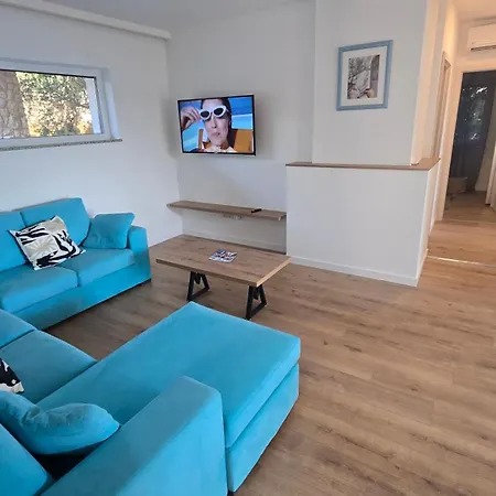 Habitación en casa particular Olivabeachhouse - Direct Waterfront & Mooring Barbat na Rabu
