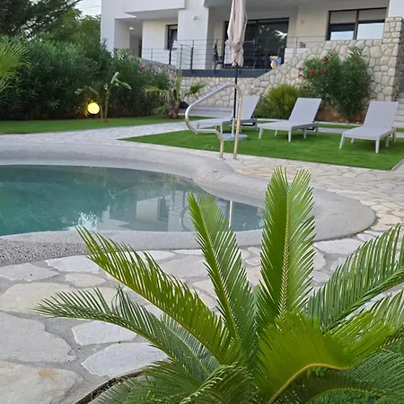 Olivabeachhouse - Direct Waterfront & Mooring *