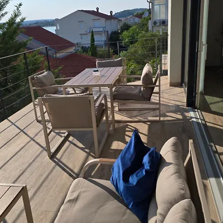 Olivabeachhouse - Direct Waterfront & Mooring Barbat na Rabu
