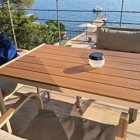 Ubytování v soukromí Olivabeachhouse - Direct Waterfront & Mooring