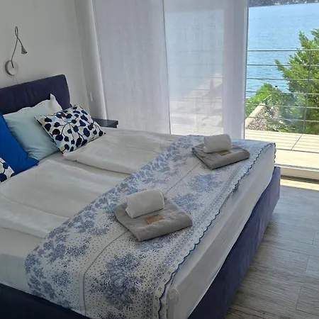 Olivabeachhouse - Direct Waterfront & Mooring